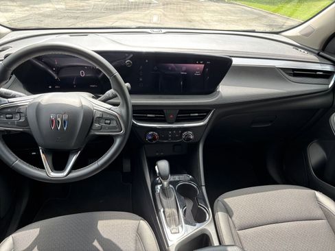 Used 2025 Buick Encore GX Preferred FWD image 28