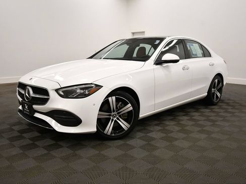 Used 2025 Mercedes-Benz C 300 4MATIC Sedan image 2