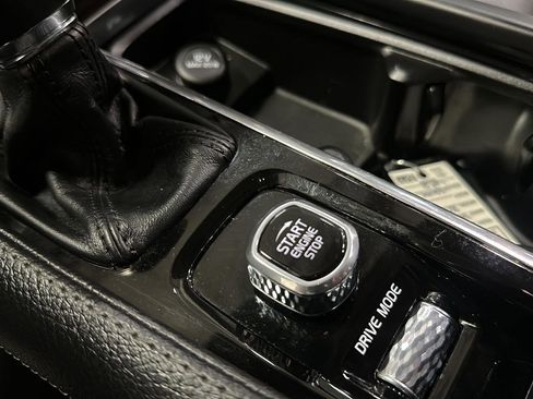 Used 2019 Volvo XC90 T6 Momentum w/ Advanced Package image 25