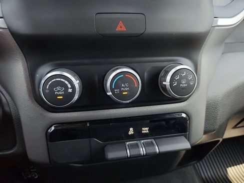 Used 2022 RAM 1500 Lone Star AWD/4WD image 27