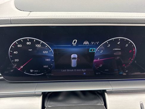 Used 2025 Mercedes-Benz GLS 450 4MATIC image 27