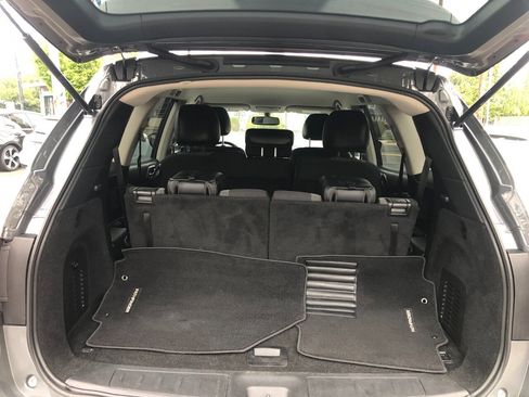 Used 2019 Nissan Pathfinder SV AWD/4WD image 8