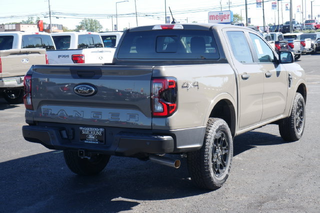 New 2026 Ford Ranger XLT w/ Black Appearance Package AWD/4WD image 11