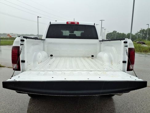 Used 2024 RAM 1500 Warlock RWD image 25