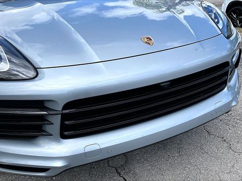 Used 2021 Porsche Cayenne AWD/4WD image 46