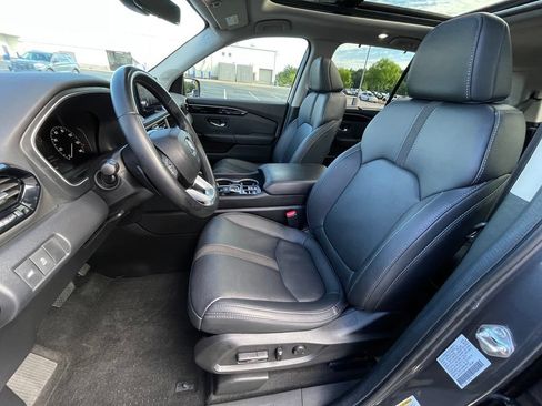 Certified 2025 Honda Pilot Touring image 27