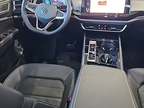 New 2026 Volkswagen Atlas Cross Sport SEL AWD/4WD image 25