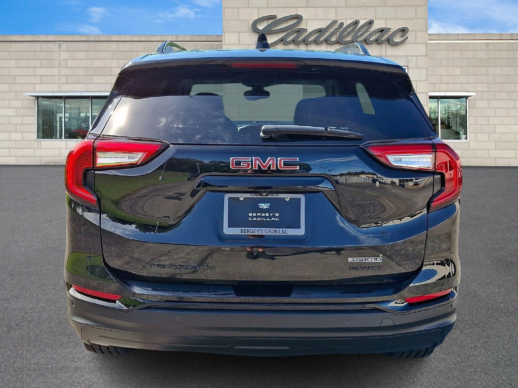 Used 2023 GMC Terrain SLT w/ Elevation Edition AWD/4WD image 6