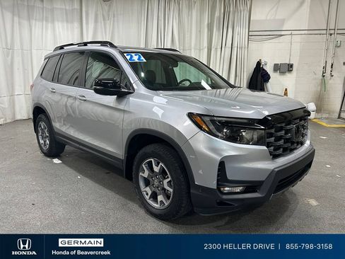 Used 2022 Honda Passport TrailSport image 2