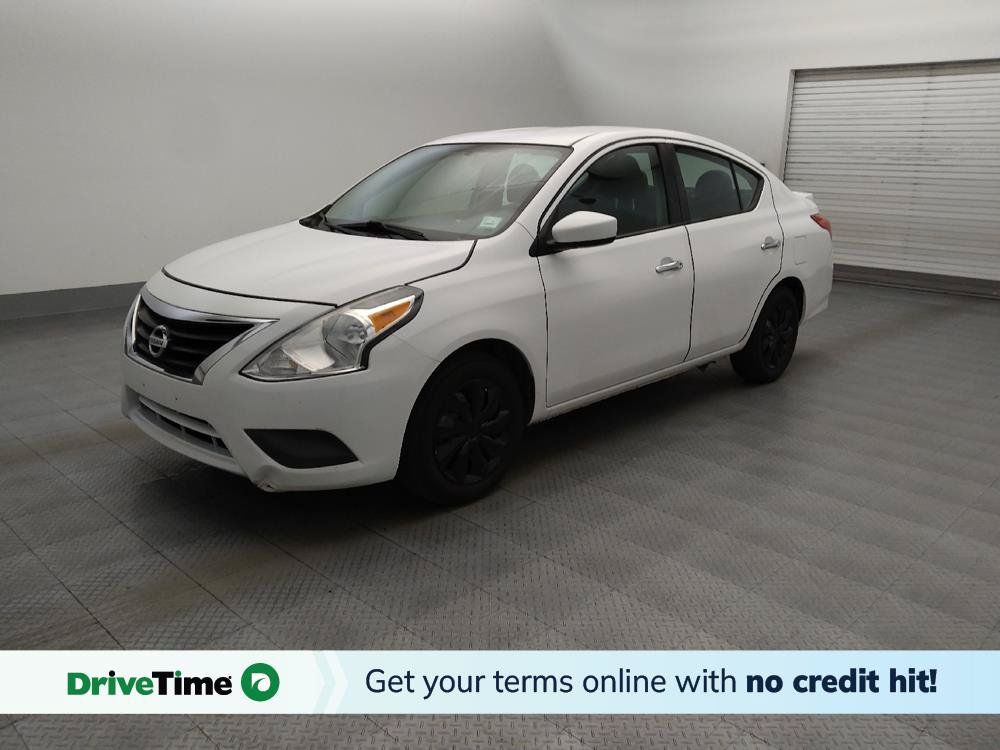 Used 2019 Nissan Versa SV FWD image 1