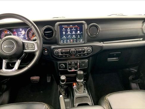 Used 2021 Jeep Wrangler Unlimited Sahara image 6