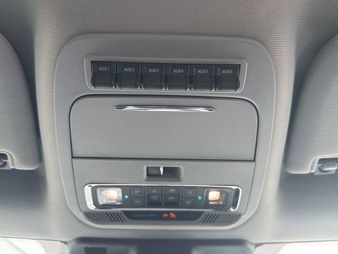 Used 2024 Ford F350 Lariat w/ Lariat Ultimate Package AWD/4WD image 39