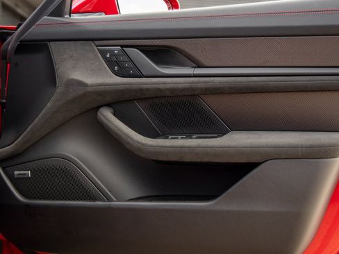 Used 2025 Porsche Taycan GTS image 45