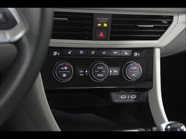 Certified 2023 Volkswagen Jetta SE FWD image 13