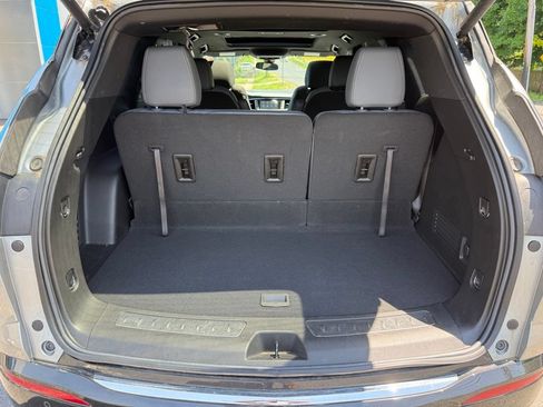 Used 2023 Buick Enclave Essence w/ Experience Buick Package AWD/4WD image 29