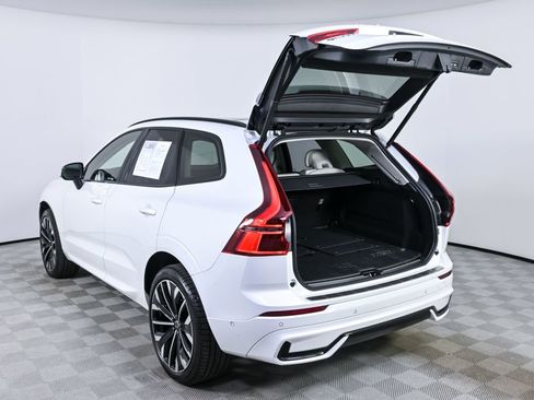 Certified 2026 Volvo XC60 B5 Ultra w/ Climate Package image 6