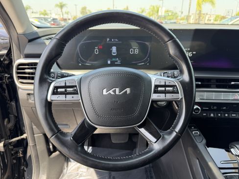 Certified 2023 Kia Telluride S FWD image 17