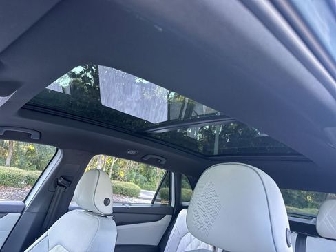 New 2026 Volkswagen Atlas Cross Sport SEL Premium R-Line image 22