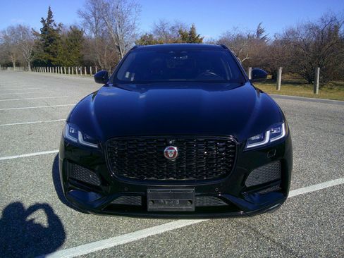 Used 2021 Jaguar F-PACE S image 18