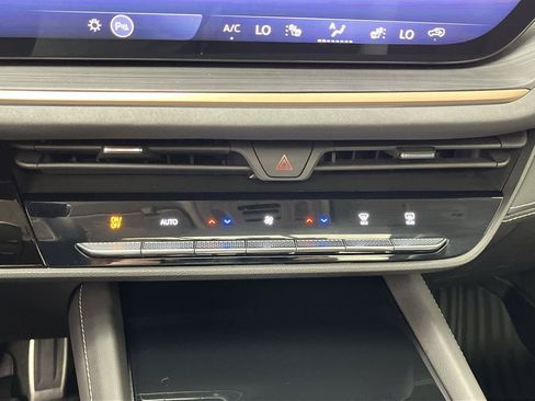 Used 2026 Buick Envision Sport Touring AWD/4WD image 23
