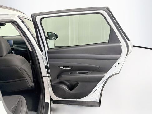 Used 2025 Hyundai Tucson SEL FWD image 32