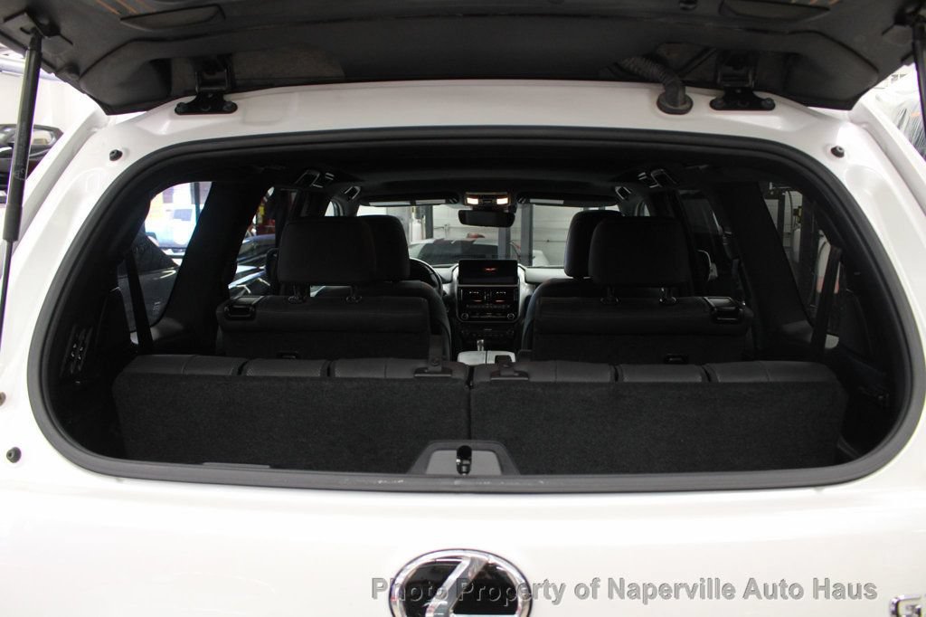 Used 2023 Lexus GX 460 Premium AWD/4WD image 40