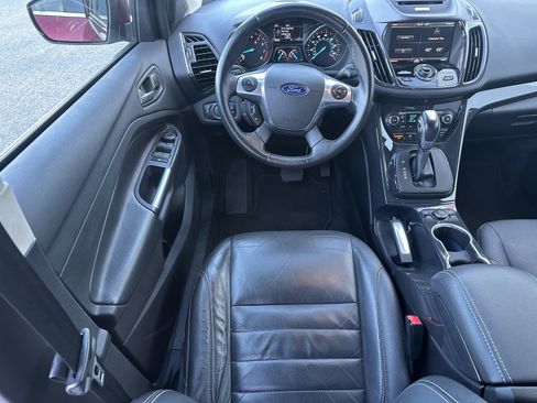 Used 2015 Ford Escape Titanium w/ Equipment Group 301A FWD image 23