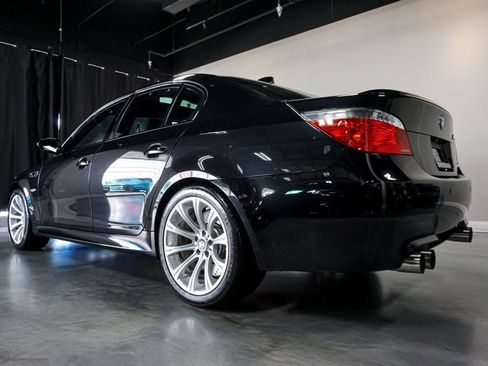 Used 2007 BMW M5 RWD image 59