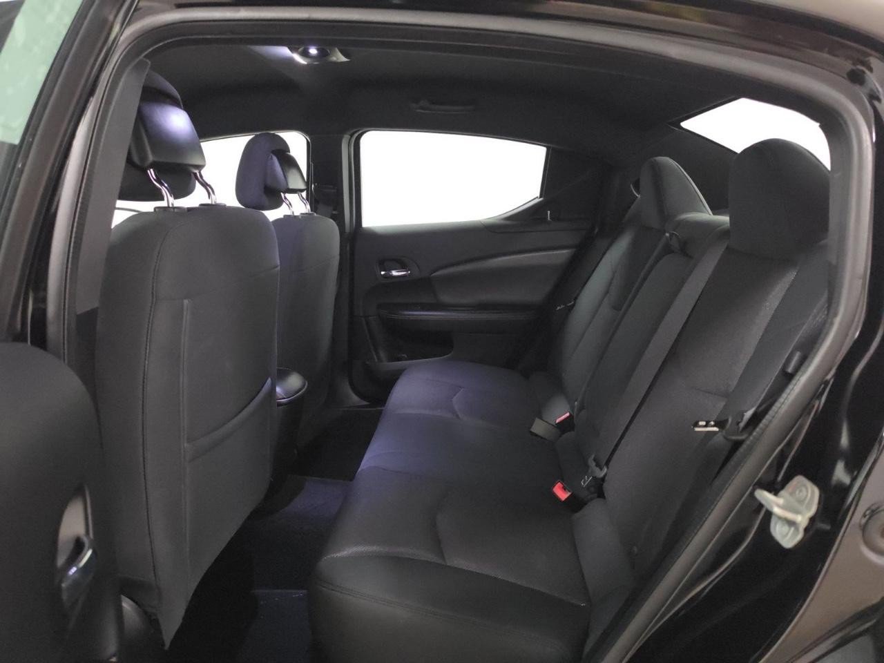 Used 2013 Dodge Avenger SXT FWD image 11