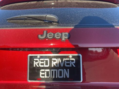 New 2026 Jeep Compass Latitude image 11