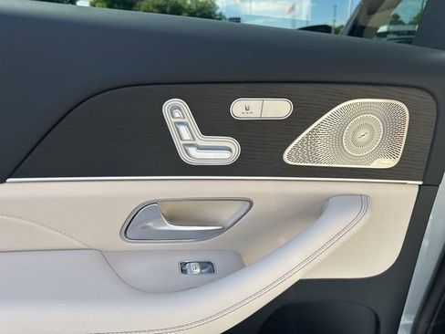 New 2026 Mercedes-Benz GLS 450 4MATIC image 29
