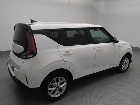 Used 2025 Kia Soul LX w/ LX Technology Package image 10