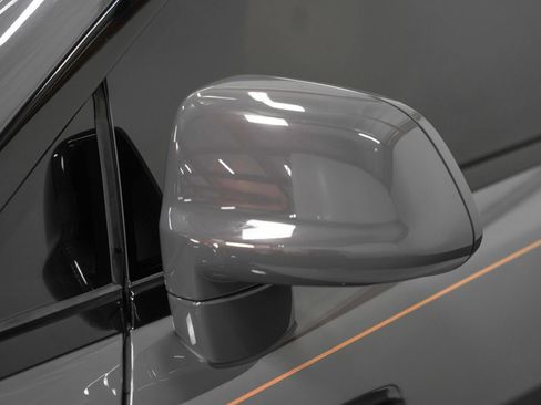 Used 2018 Rolls-Royce Wraith image 20