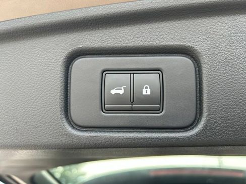 Used 2023 Nissan Pathfinder Platinum w/ Cargo Package AWD/4WD image 19