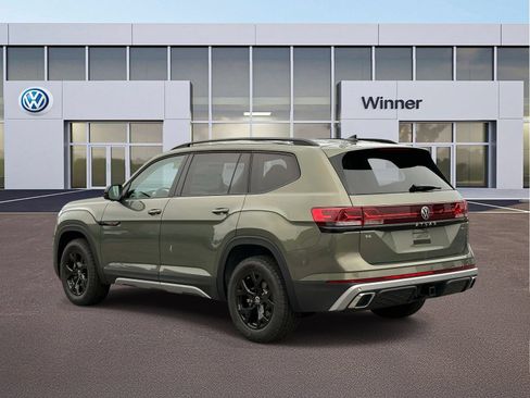 New 2026 Volkswagen Atlas Peak Edition AWD/4WD image 3