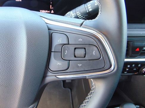 Used 2025 Buick Encore GX Preferred FWD image 17
