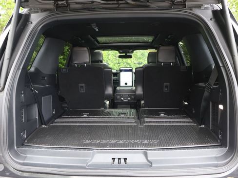 Used 2022 Ford Expedition Platinum AWD/4WD image 54