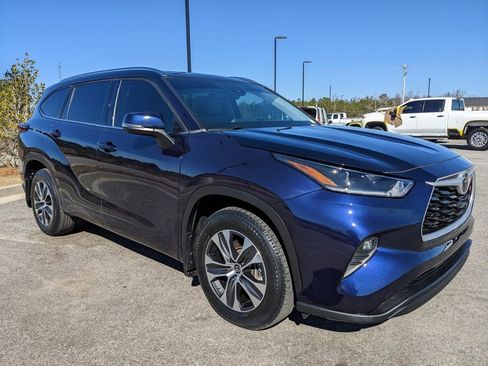 Used 2021 Toyota Highlander XLE image 73