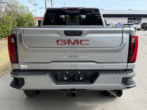 New 2026 GMC Sierra 2500 Denali w/ Denali Reserve Package image 9