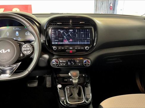 Used 2024 Kia Soul GT-Line image 6