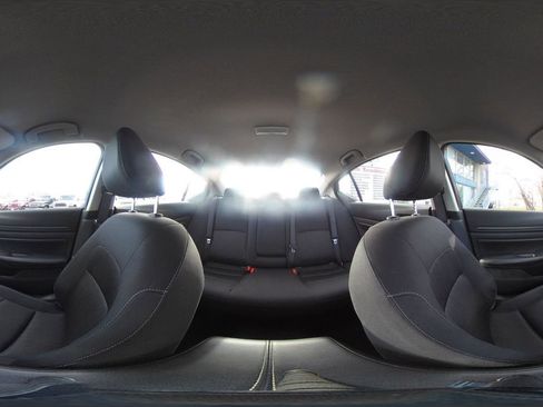 Used 2025 Nissan Altima 2.5 SV image 43