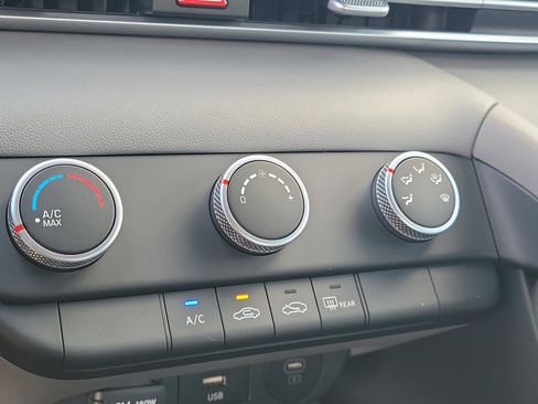 New 2026 Hyundai Elantra SE image 12