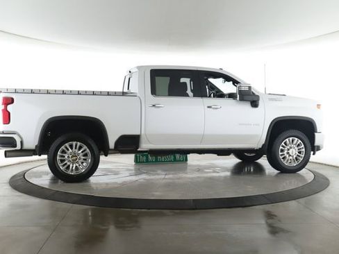 Used 2022 Chevrolet Silverado 2500 High Country w/ Safety Package II AWD/4WD image 6