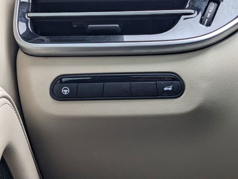 Used 2024 INFINITI QX60 Luxe image 22