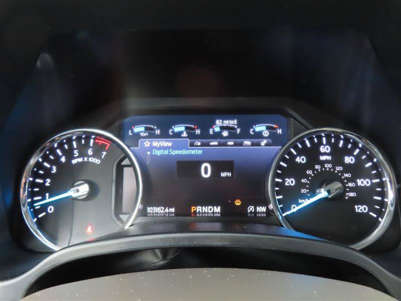 Used 2020 Ford Expedition XLT w/ Equipment Group 202A AWD/4WD image 15