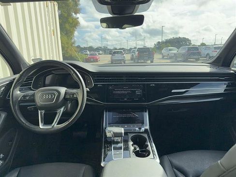 Used 2022 Audi Q7 3.0T Premium Plus w/ Premium Plus Package AWD/4WD image 3
