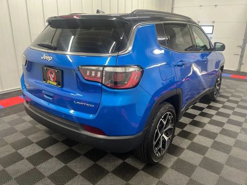 Used 2025 Jeep Compass Limited AWD/4WD image 3