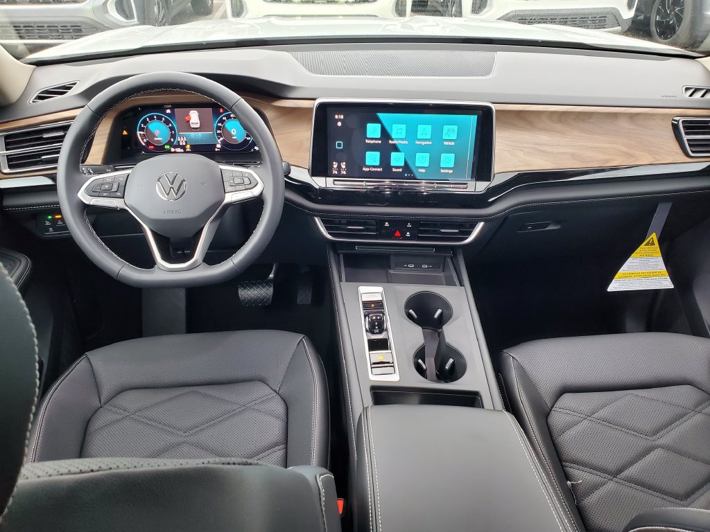 New 2026 Volkswagen Atlas SE FWD image 7