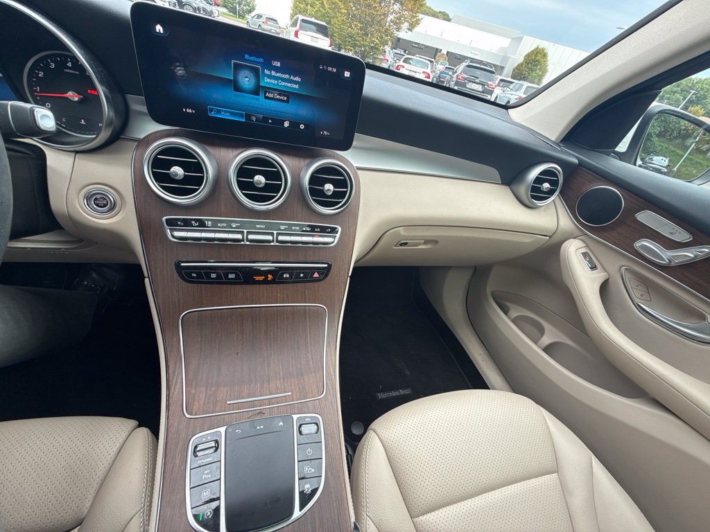 Used 2021 Mercedes-Benz GLC 300 4MATIC image 18