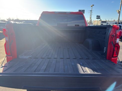 Used 2021 Chevrolet Silverado 1500 LT Trail Boss w/ LT Trail Boss Premium Package image 15